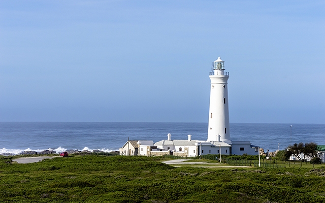 Das Seal Point Lighthouse in unmittelbarer Nähe des Cape St Francis Resorts