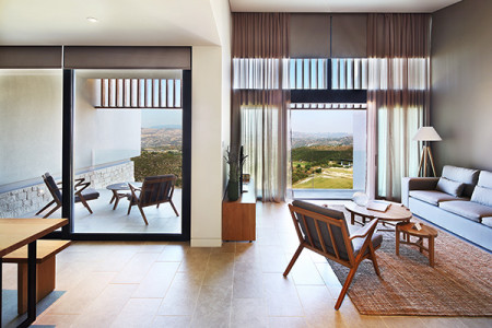 SunnyEscapes.de Zypern Paphos Minthis Resort Mountain Executive Suite